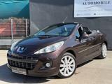 Peugeot 207 CC Cabrio 1.6 Allure *LEDER*JBL*2-HAND*SHZG* - Peugeot mit Benzin-Antrieb: Cabrio, Schaltgetriebe