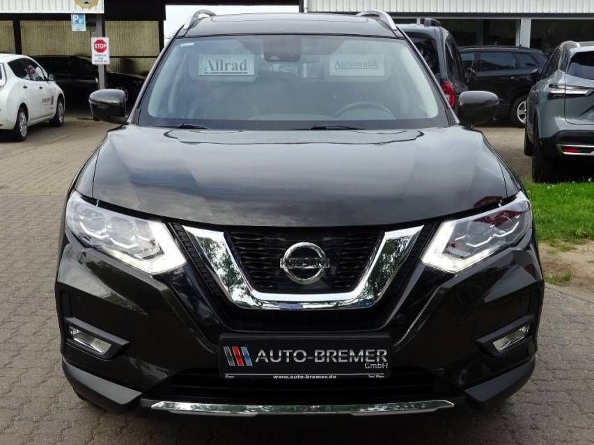 Fahrzeugabbildung Nissan X-Trail 2,0 dCi  Automatik  Tekna 4*4 AHK