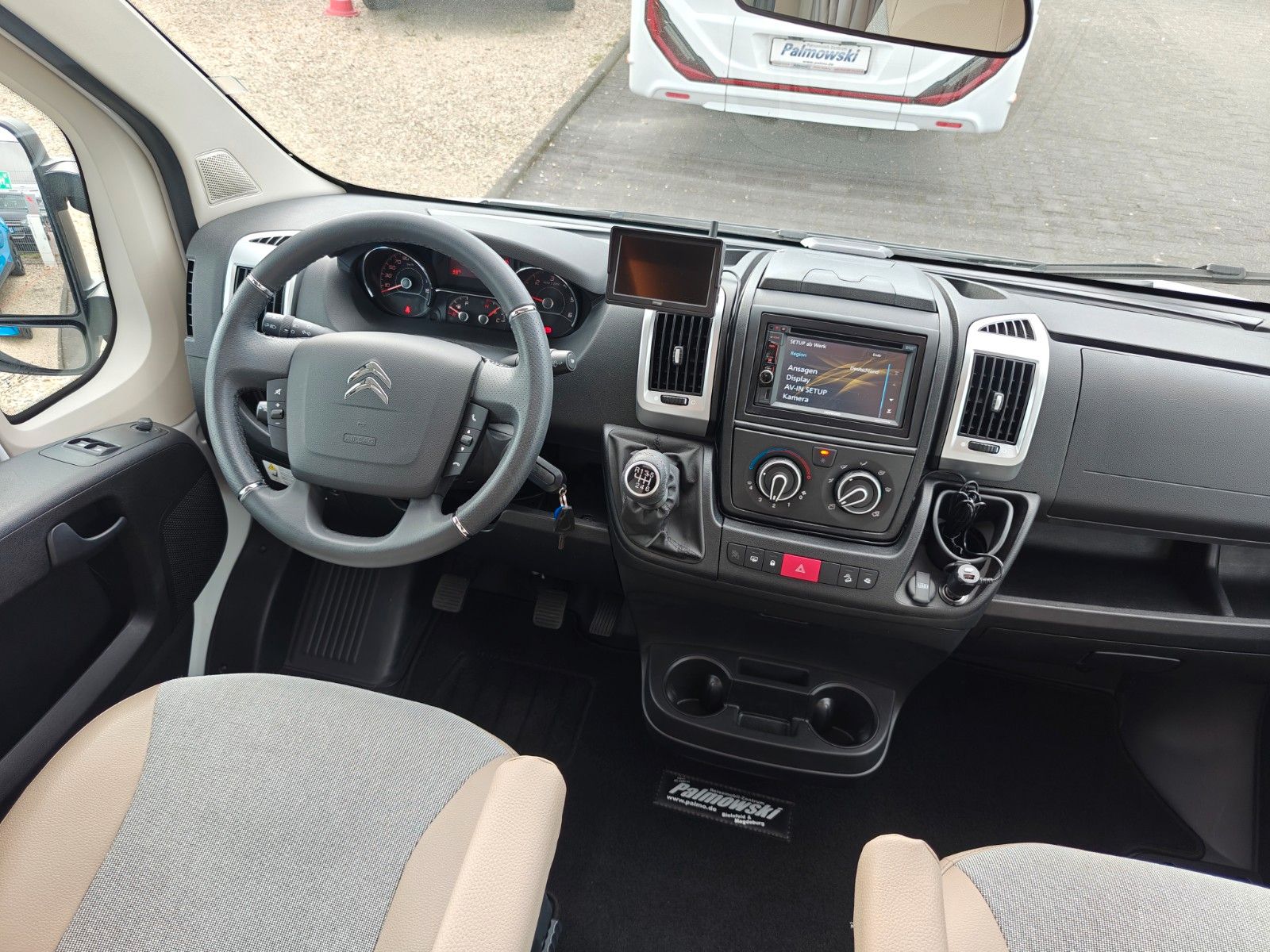 Fahrzeugabbildung Bürstner Nexxo Van T 620 G - SAT, TV, Navi, Einzelbetten