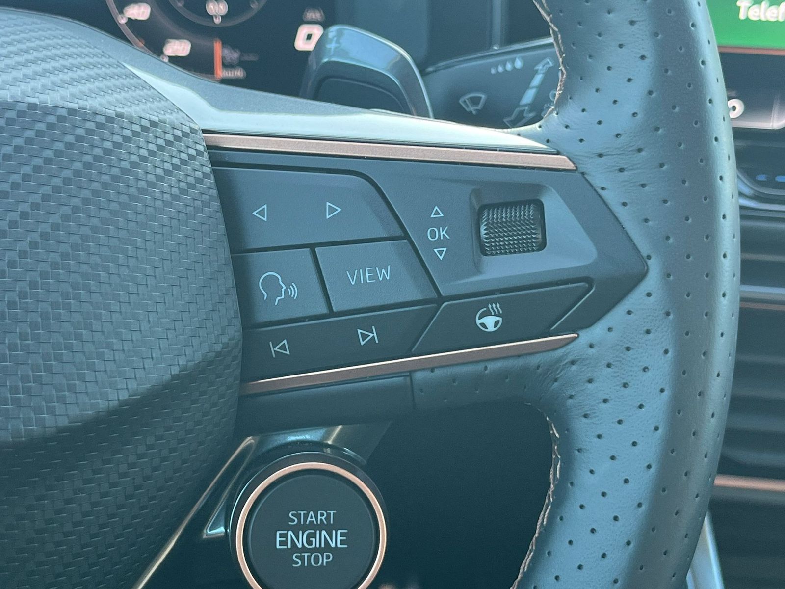 Fahrzeugabbildung CUPRA Leon 2.0 TDI MATRIX*Dinamica*Sennheiser*Int.DRIV
