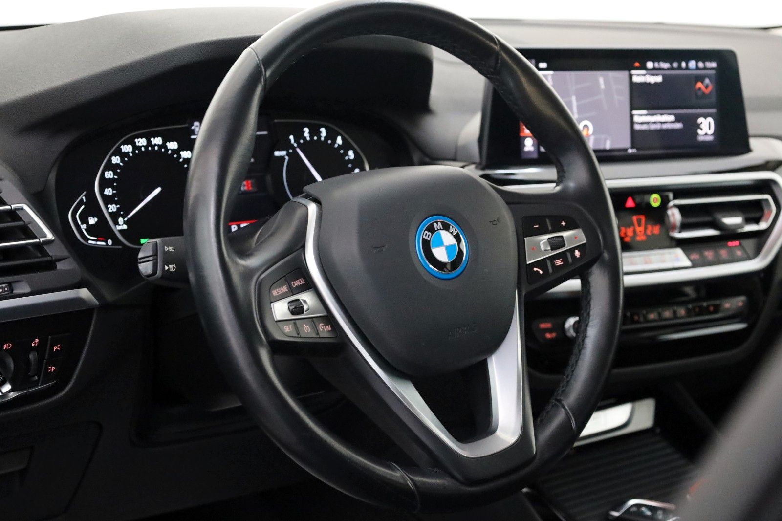 Fahrzeugabbildung BMW X3 xDrive 30e Facelift! Leder,Navi,LED,SH,PDC,Ka