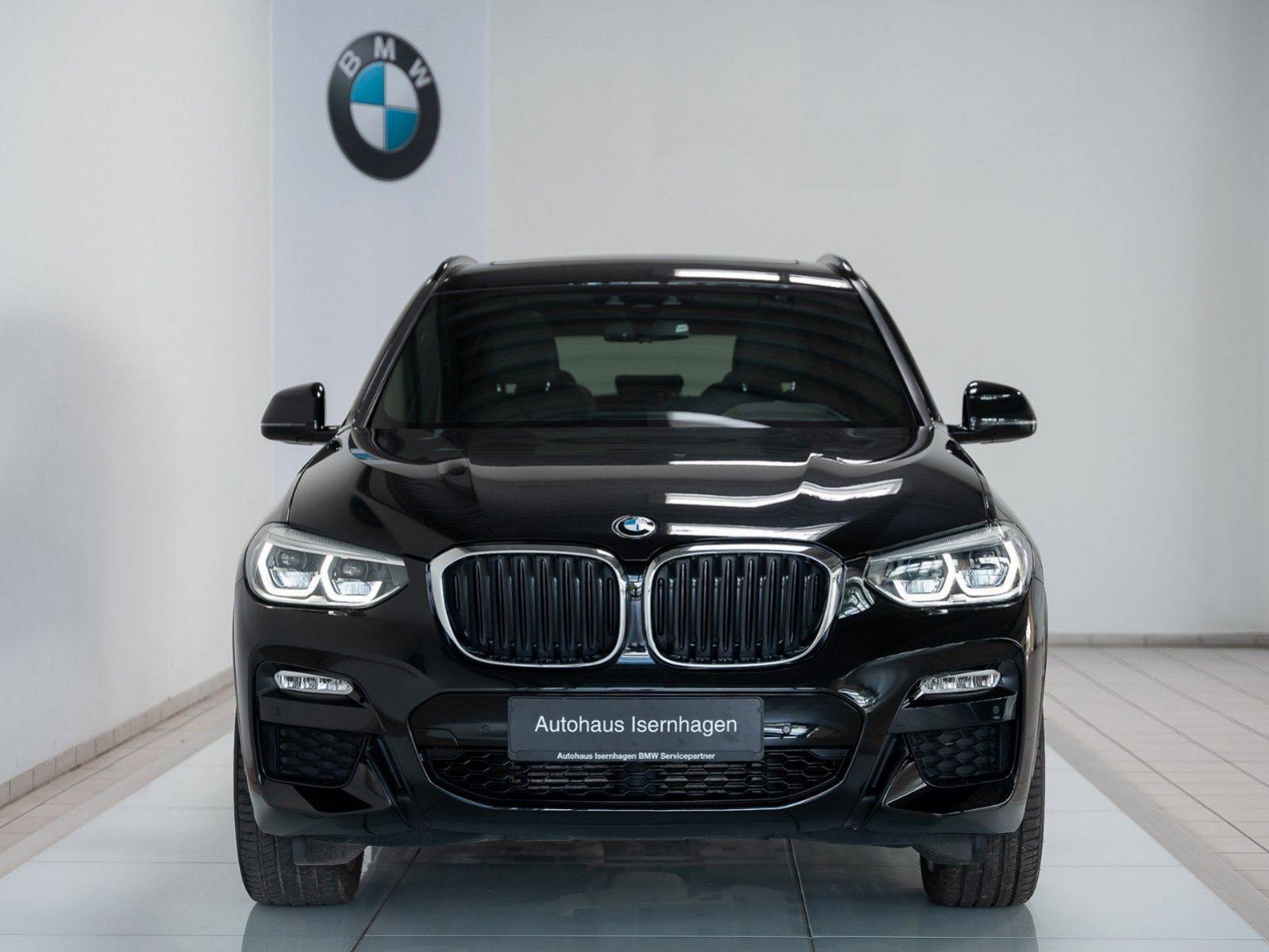 Fahrzeugabbildung BMW X3 xD30d M Sport Kamera HUD HiFi Panorama 20Zoll