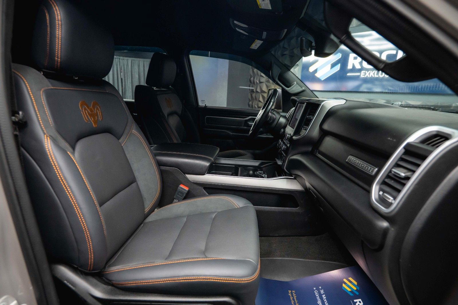 Fahrzeugabbildung Dodge RAM 5.7 V8 HEMI 4x4 OFFROAD Night PUNISHER 19%