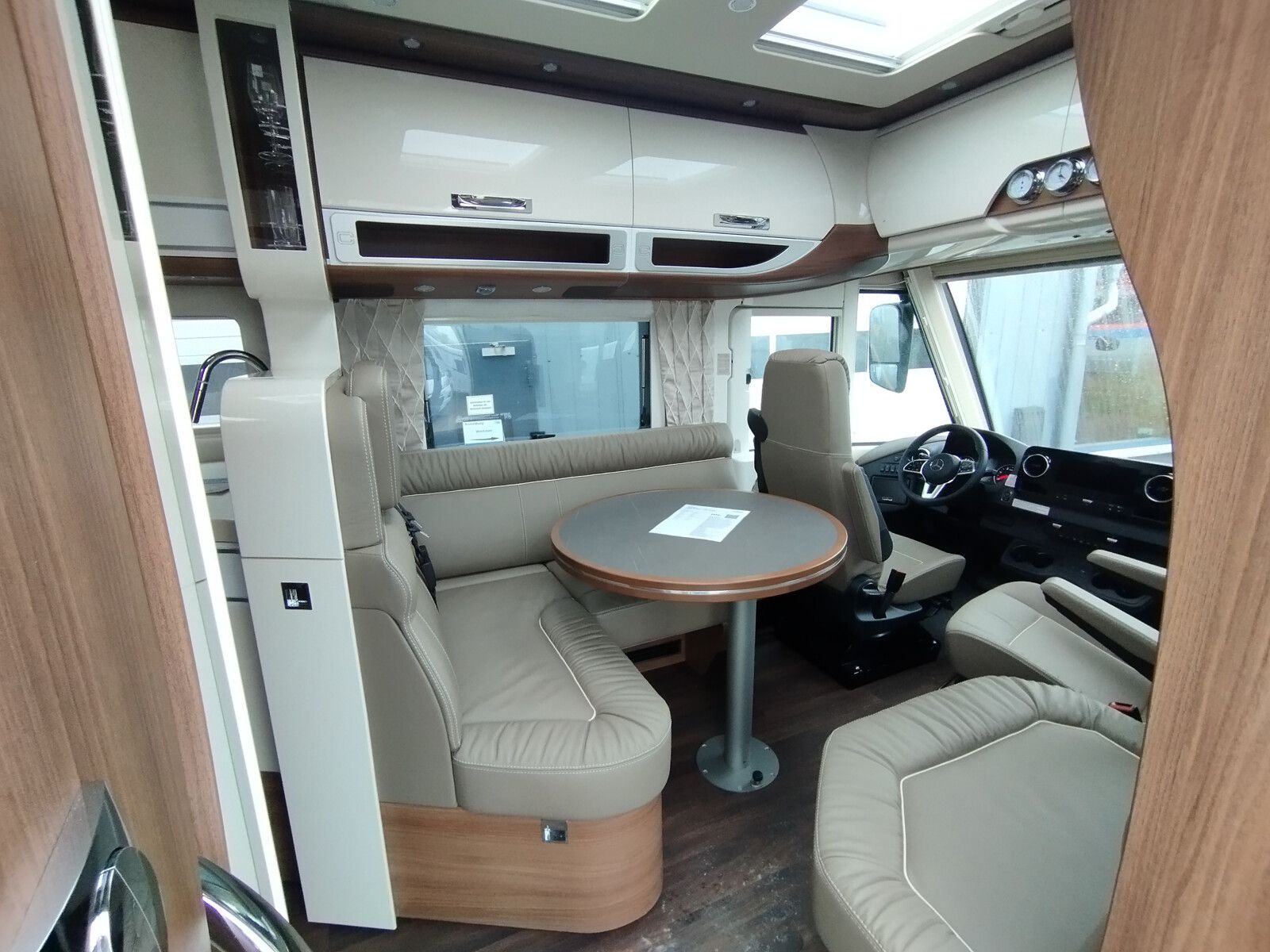 Fahrzeugabbildung Carthago chic e-line I 50 LE DA Mercedes