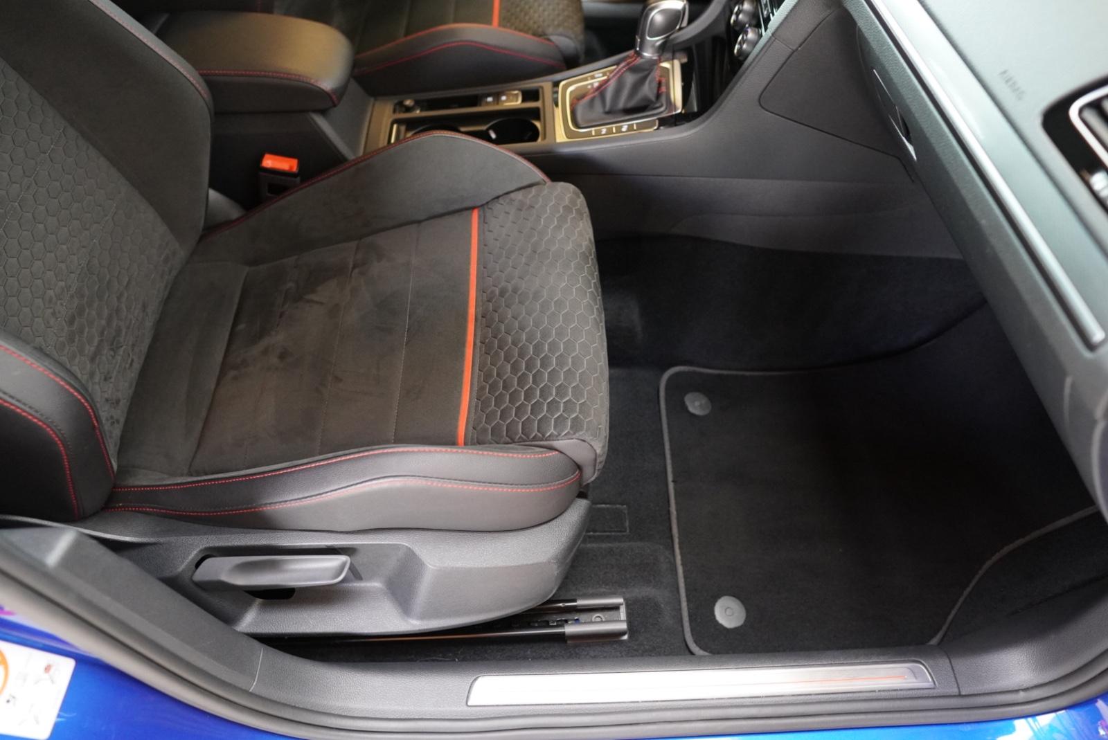 Volkswagen Golf VII Lim. *GTI Performance*ACC*AHK*DigitalCo
