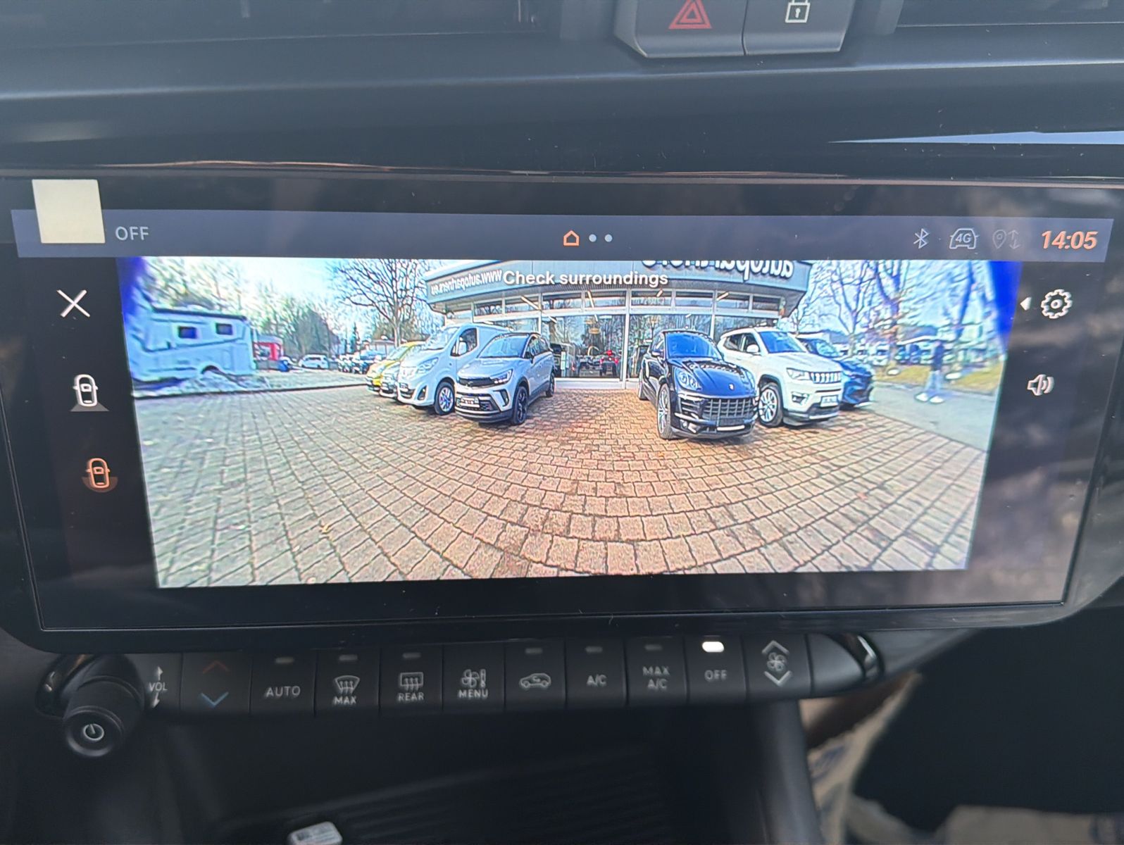 Fahrzeugabbildung Alfa Romeo Junior Ibrida 1.2 VGT 48V-Hybrid 100 kW Speciale