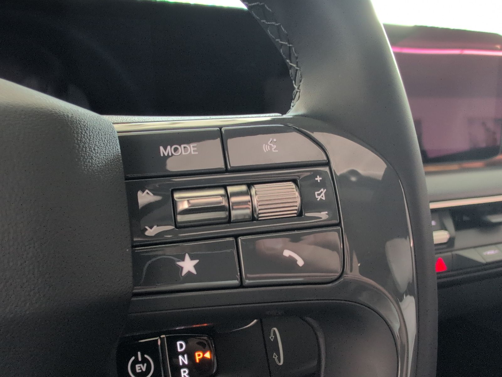 KIA EV9 AWD GT-Line 99,8-kWh Glasdach – Bild 34
