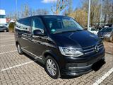 Volkswagen T6 Multivan Generation Six 2 Schiebetüren - 7-Sitzer Vans mit Schiebetüren