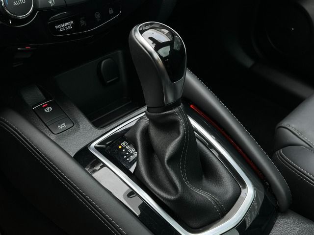 Fahrzeugabbildung Nissan Qashqai 1.3 DIG-T DCT Tekna+/ProPilot/Ganzlack.