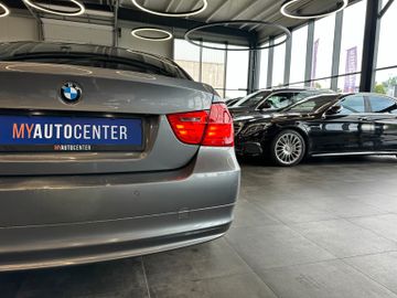 MYAUTOCENTER – Gebraucht- und Jahreswagen mit Werkstattservice in Pfaffenhofen BMW 318 *Klima*TÜV1027*KLIMA*PDC*