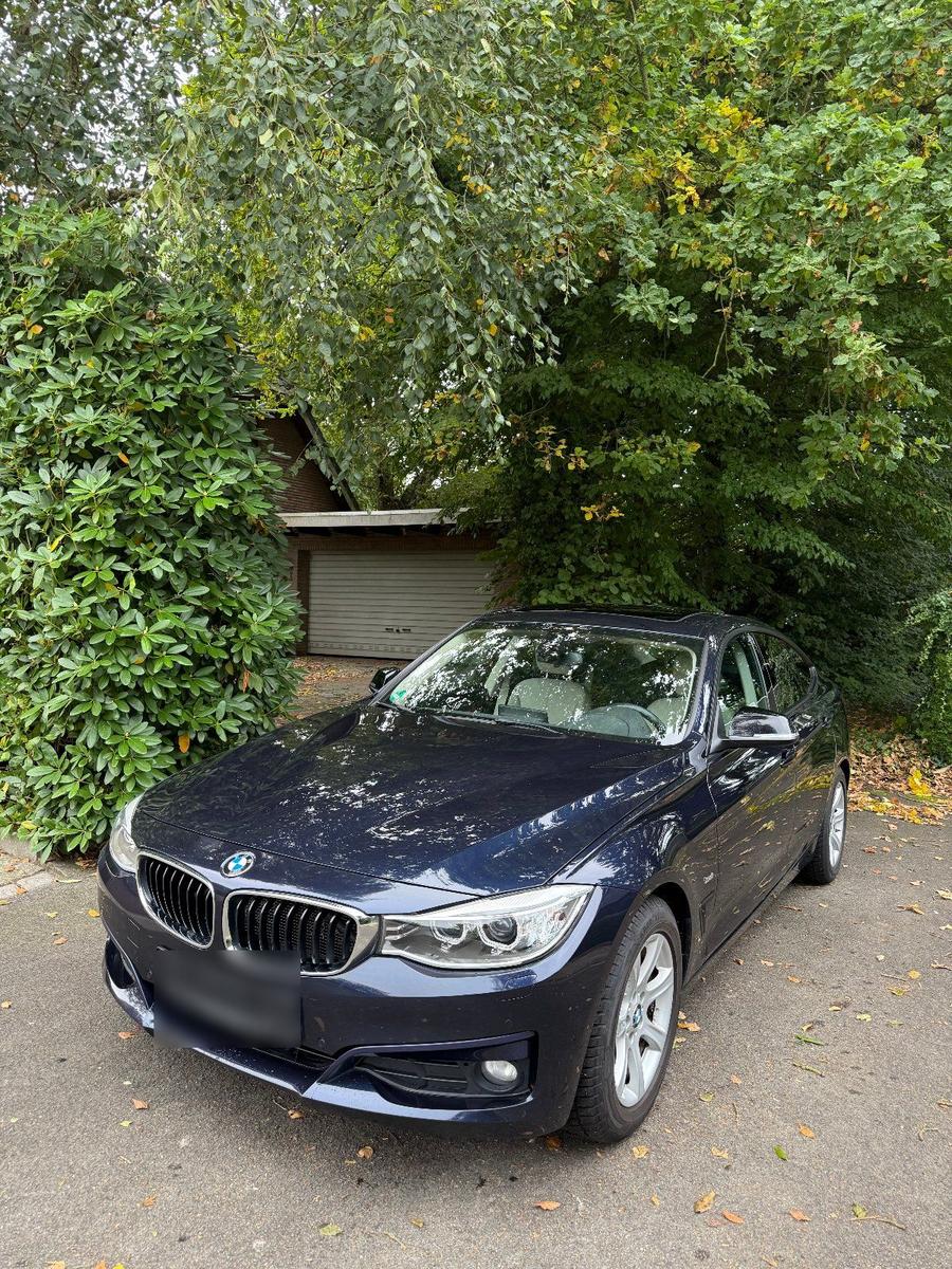 BMW 320