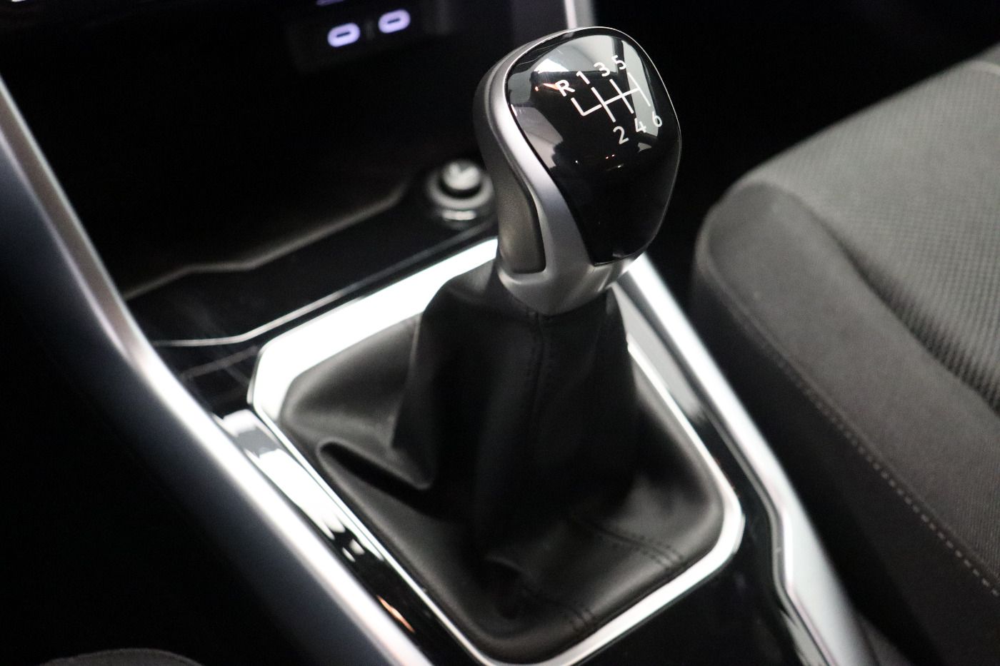 Volkswagen T-Roc - Bild 11