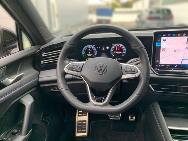 Tiguan 1.5 eHybrid DSG R-LINE AHK+NAVI+KAMERA+