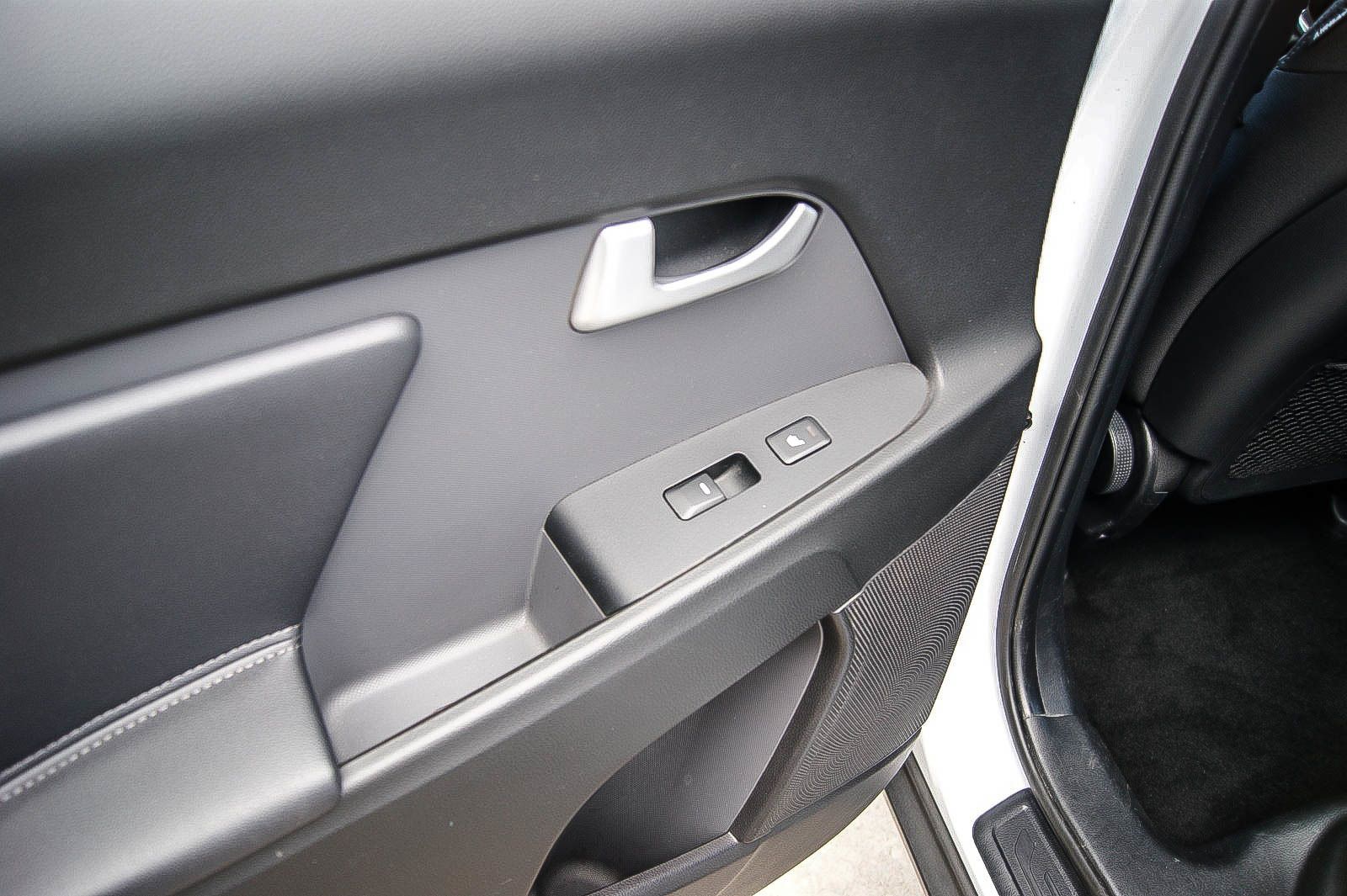 Fahrzeugabbildung Kia Sportage 1.6 FIFA World Cup Edition NAVIGATION