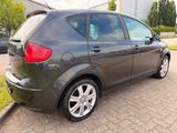 Seat Altea Comfort Limited 1.6 TEMP/AHK/PDC - Seat aus 2009