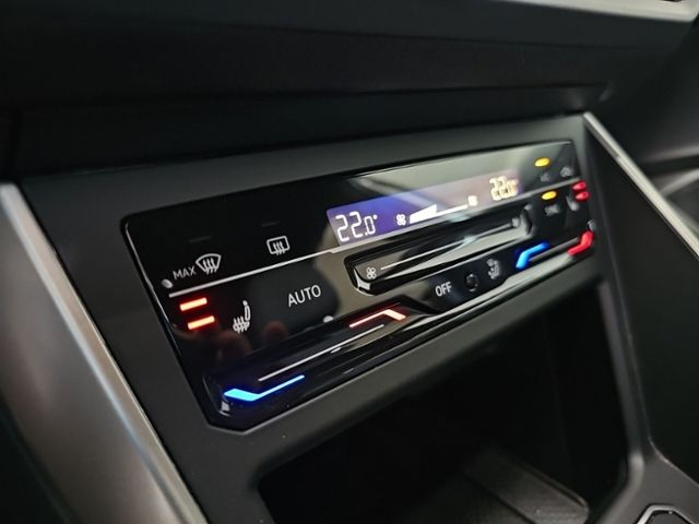Fahrzeugabbildung Volkswagen Taigo 1.0 TSI Move LED-MATRIX NAVI RFK SHZ
