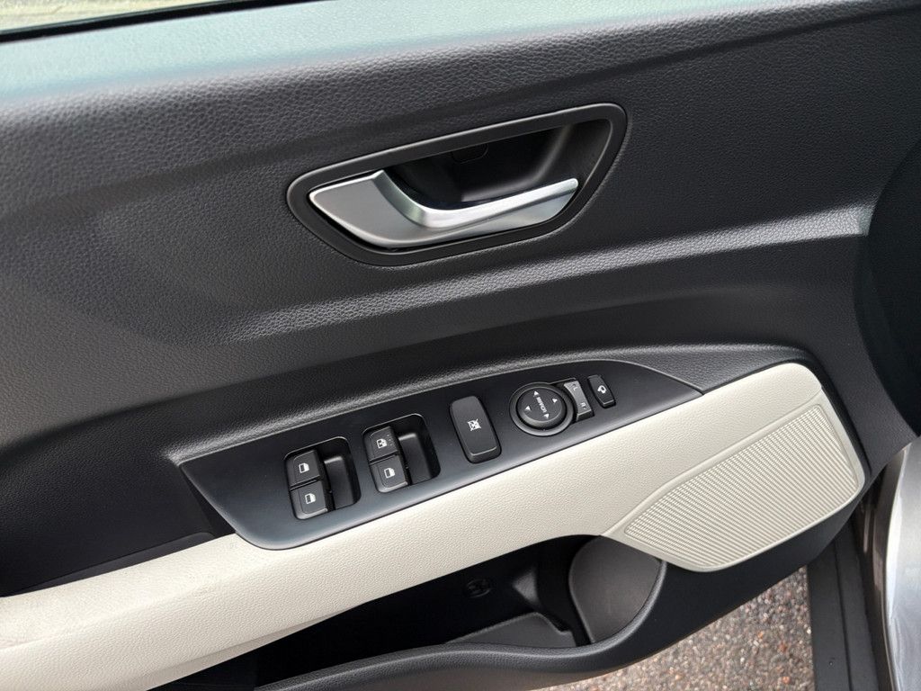 Fahrzeugabbildung Kia STONIC 1.0T 115 48V DCT GTL ST