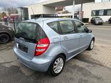 Mercedes-Benz A 170 Elegance Klimaanlage/ Sitzheizung/ Navi - Mercedes-Benz A 170: Elegance