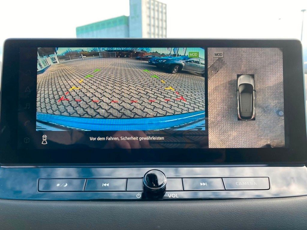 Fahrzeugabbildung Nissan Qashqai 1.3 MHEV Tekna+ PANO+HUD+BOSE+SHZ+AHK