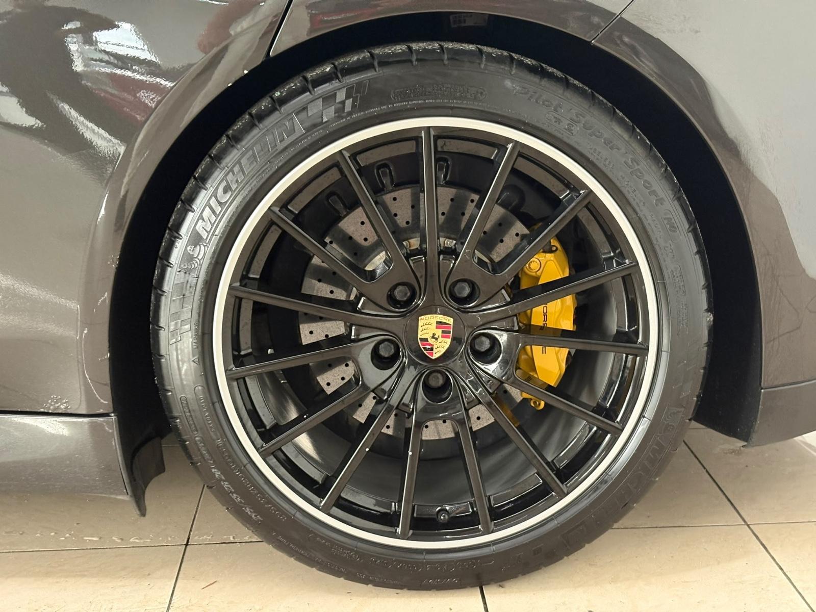 PORSCHE PANAMERA - TURBO - 500 CV - HAYON ÉLECTRIQUE