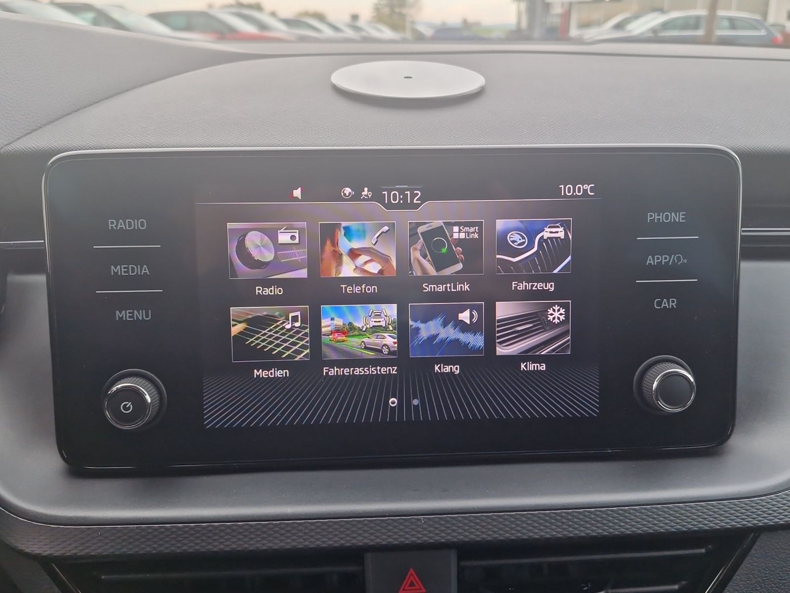 Fahrzeugabbildung SKODA Kamiq Ambition 1,0 TSI LED SHZ GRA APP-CONNECT