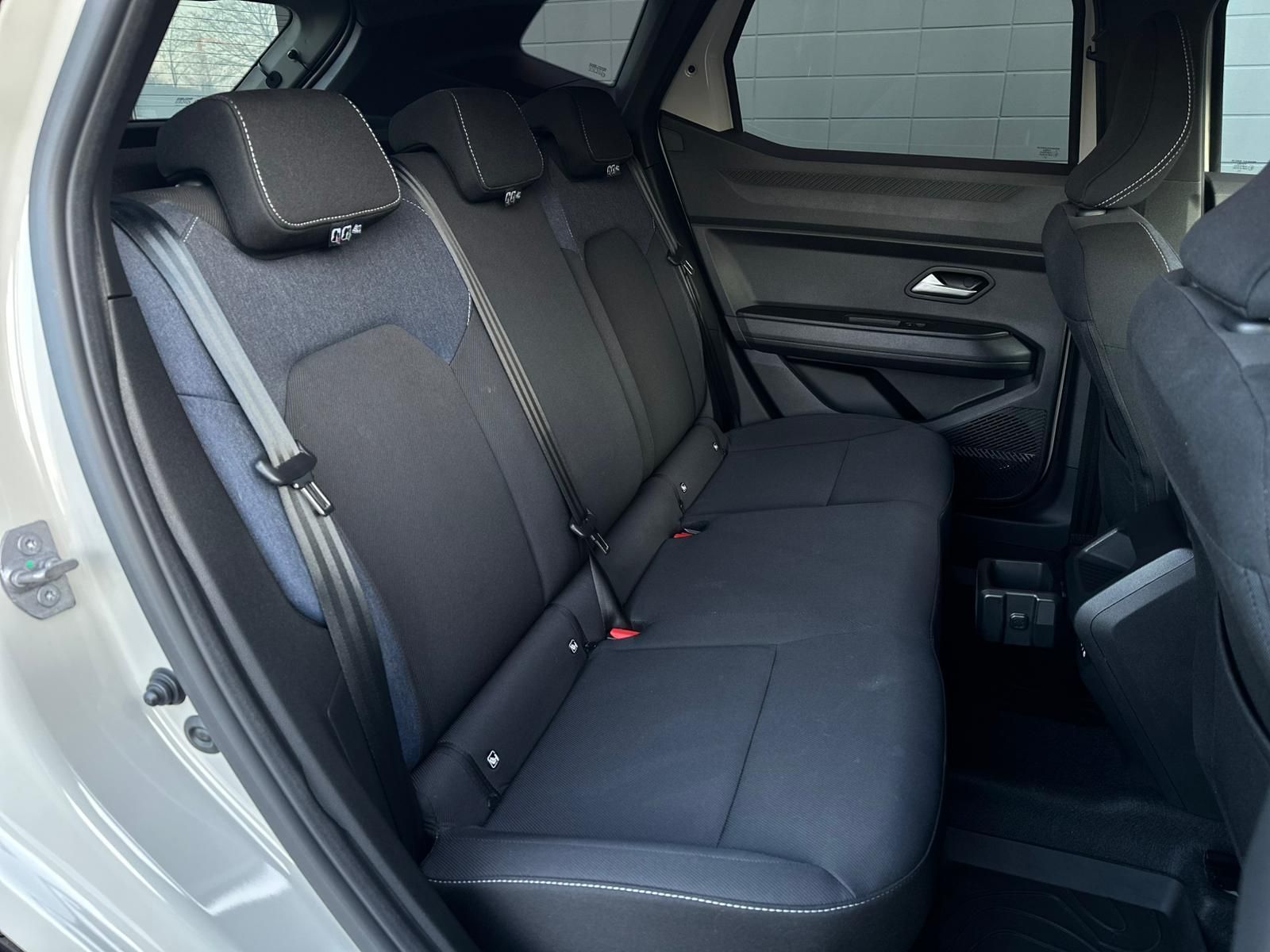 DACIA Duster 1.2TCE 130 JOURNEY MILDHYBRID* LED#SHZ#LH - Image 17