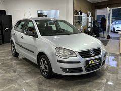 Fahrzeugabbildung Volkswagen Polo IV 1.2 Tour Klimaanlage Sitzheizung PDC