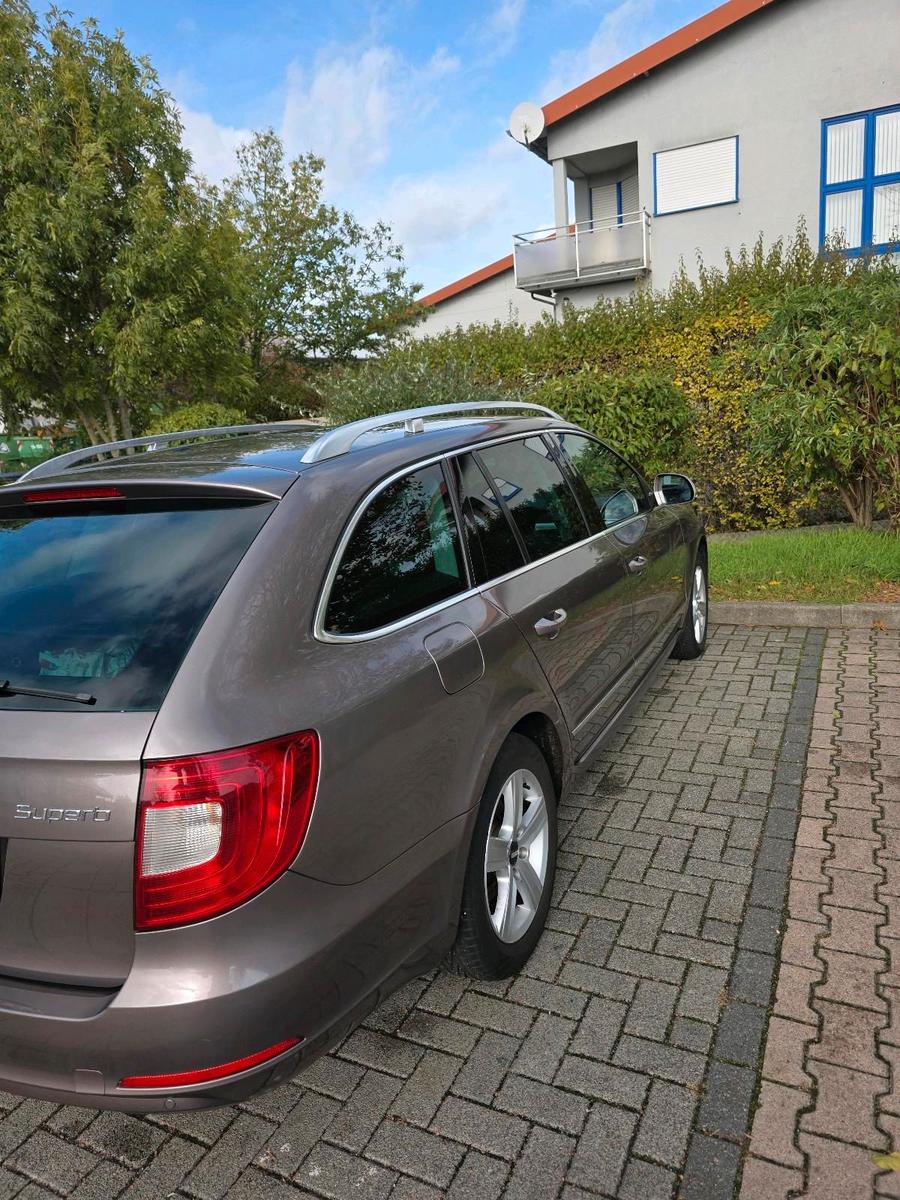 Skoda Superb 2010 — двигун 170 HP (125kW)