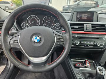 BMW 318 - 12