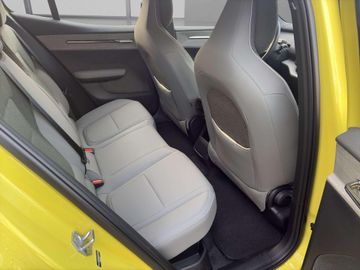 Volvo EX30 Plus AWD Performance Pure Electric