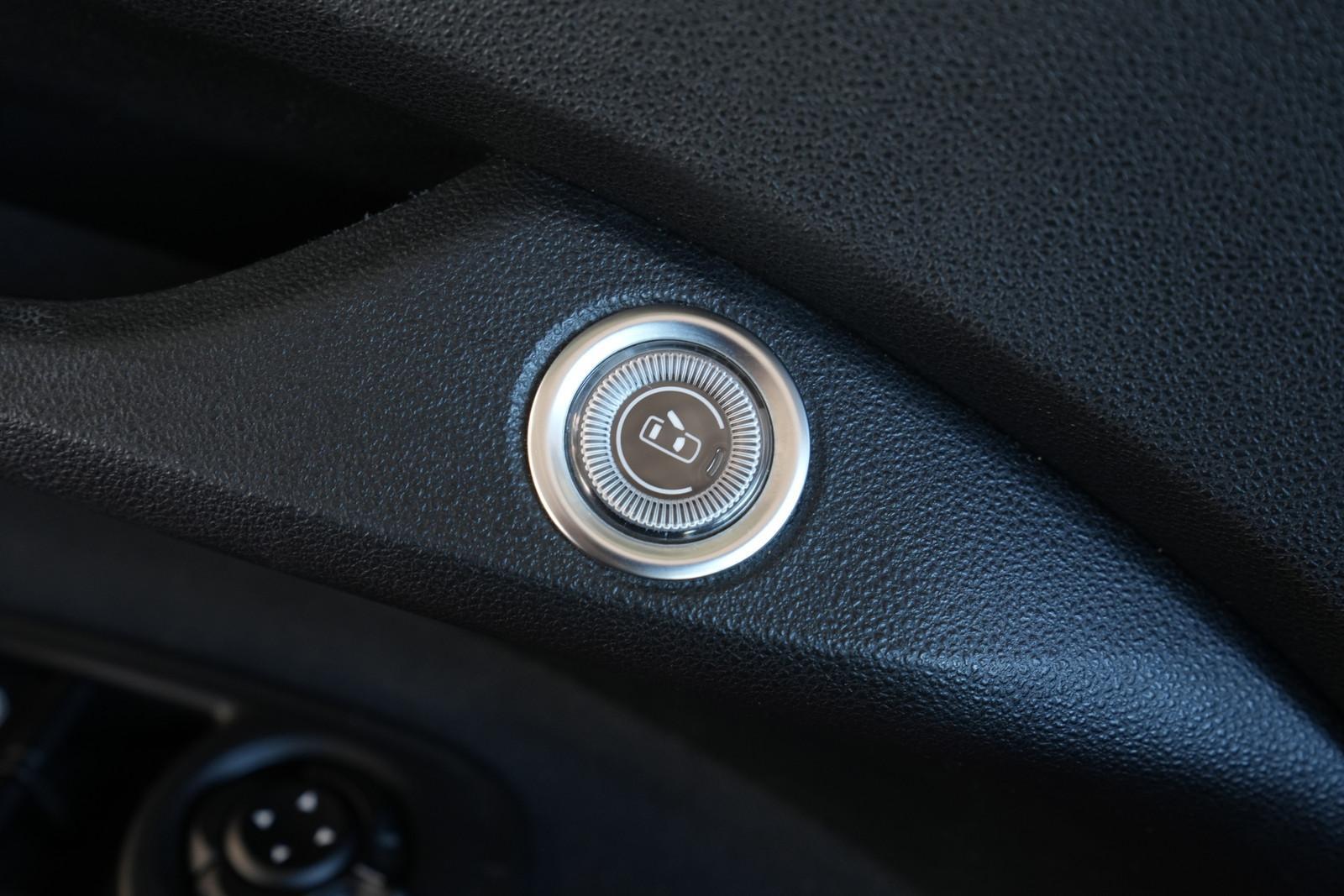 Fiat 500 e Red *NAV*LED*TEMP*