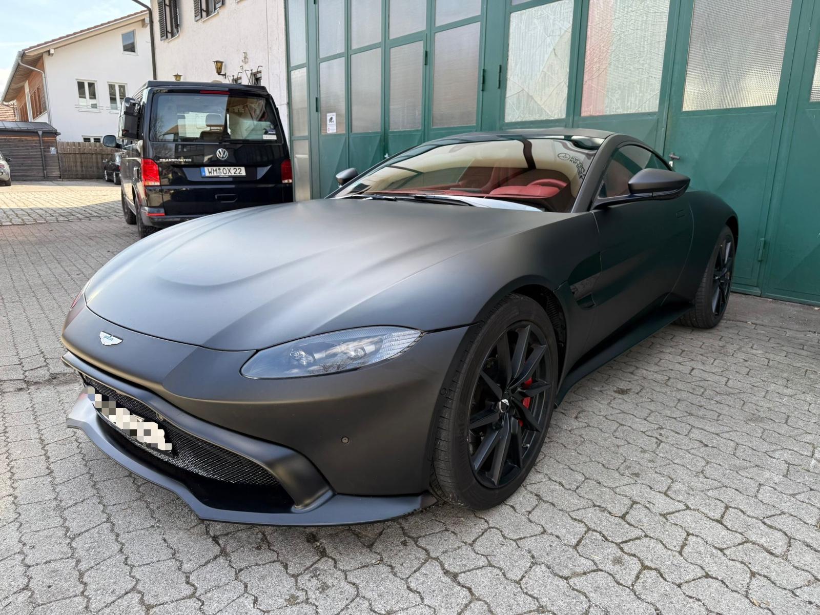 Aston Martin V8 Vantage 4.0 V8