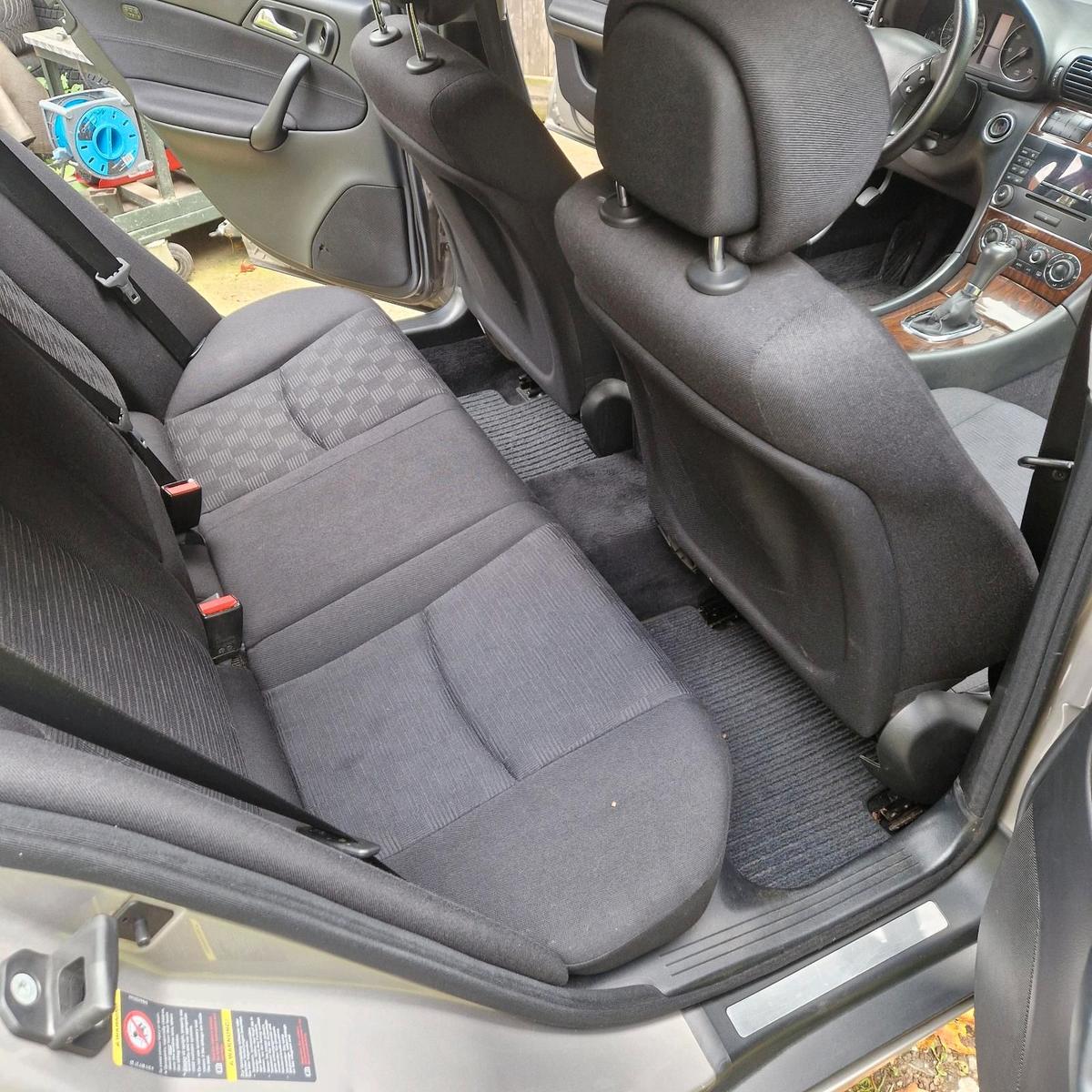 Mercedes-Benz C200 2006 — photo 15