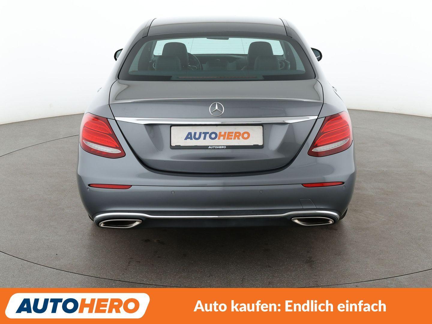 Mercedes-Benz  E 200 Avantgarde  Aut.*NAVI*TEMPO*LED*PDC*SHZ*