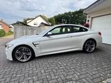 BMW M4 Coupé *360°*H&K*HUD*DEUTSCH*TOTW*SPURHALTE - BMW M4 in Osnabrück