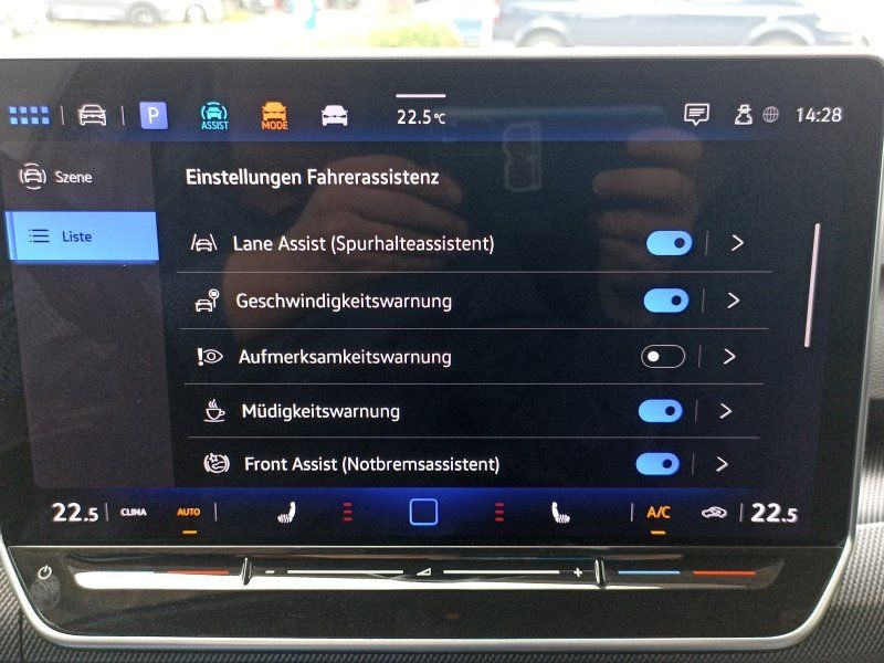 Fahrzeugansicht 14 Fahrzeugabbildung Volkswagen Golf VIII 1.5 eHybrid GTE DSG