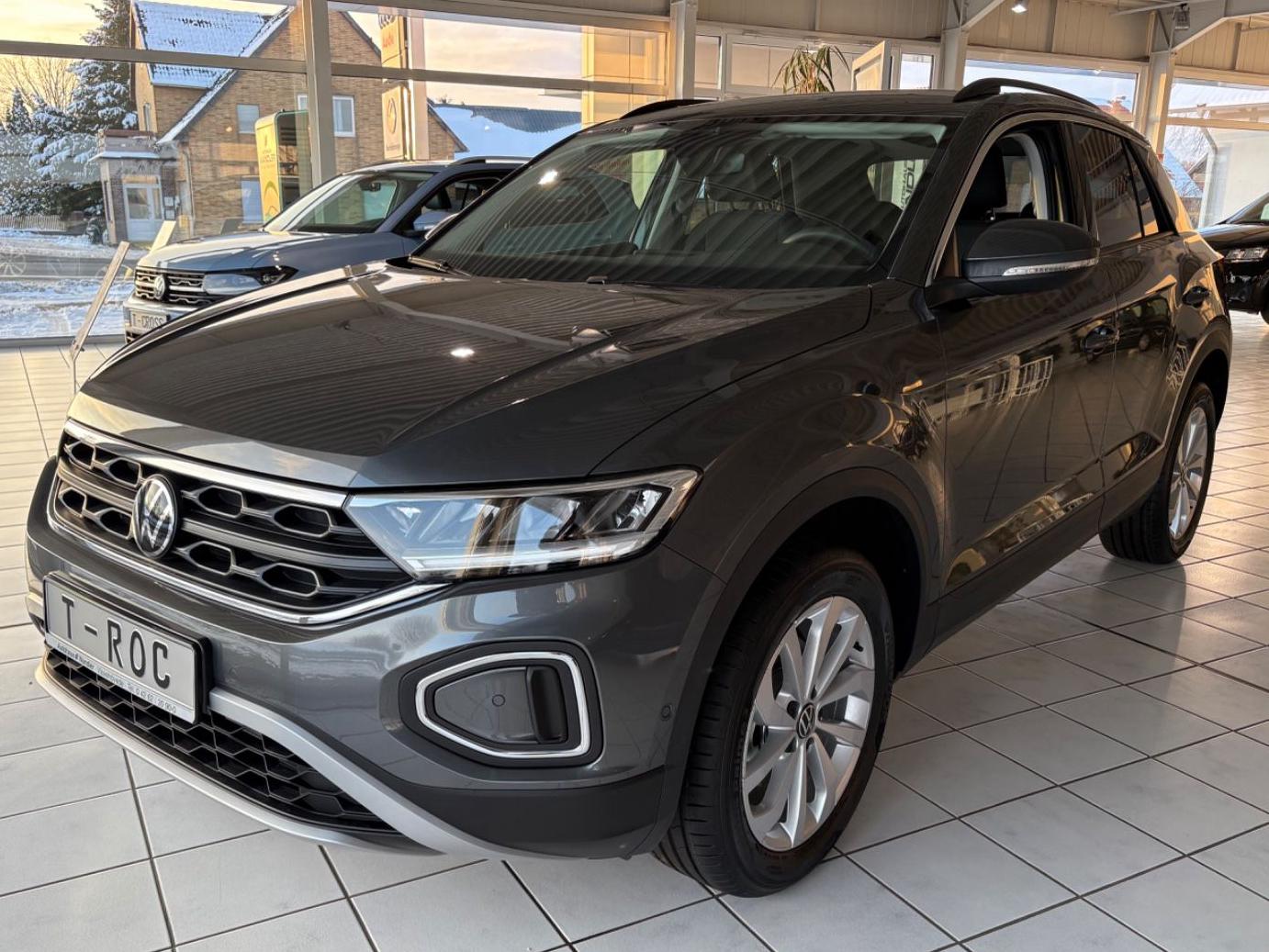 Volkswagen T-Roc Life, DSG, AHK, GJR,ACC