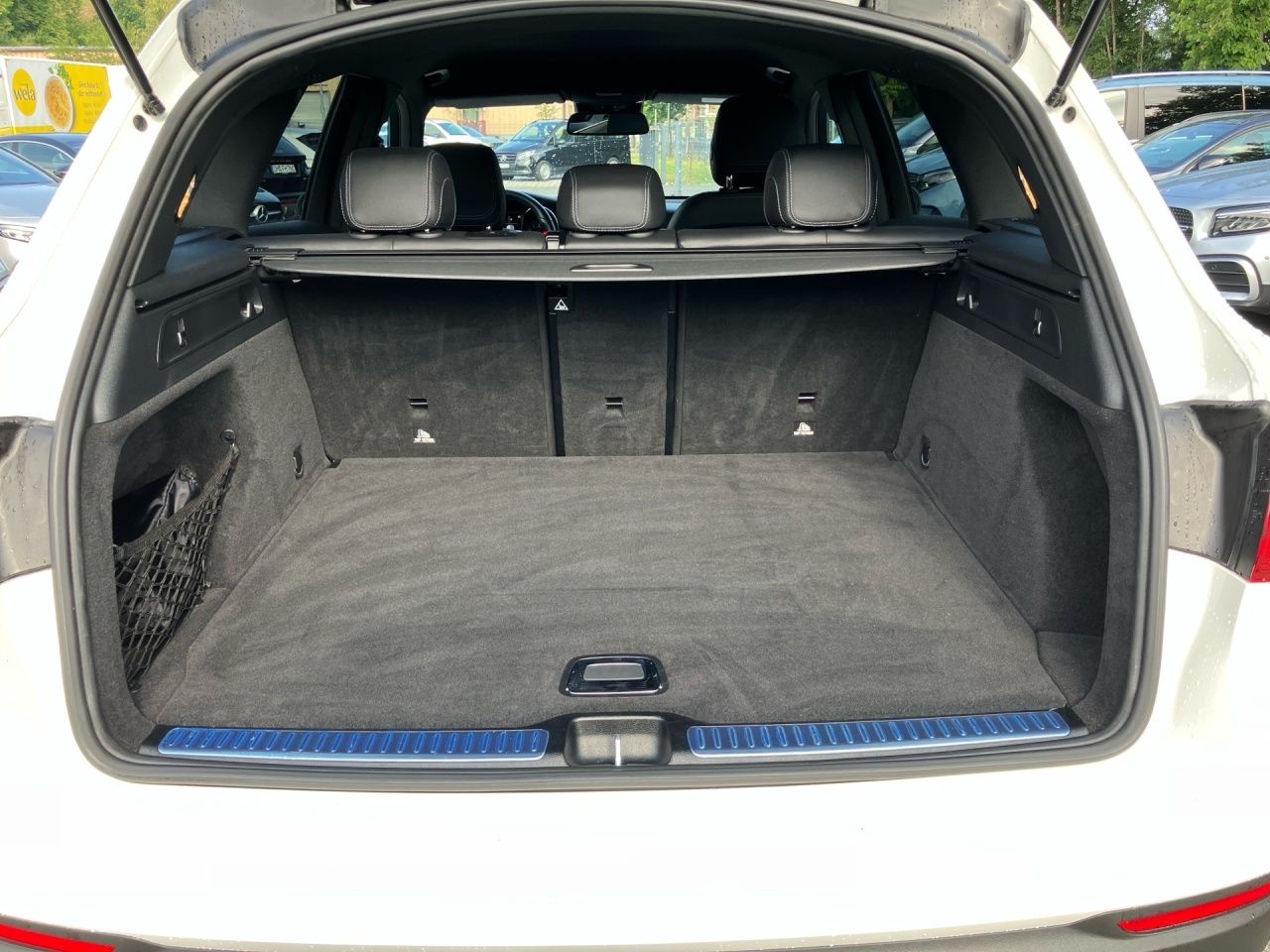Fahrzeugabbildung Mercedes-Benz GLC 250 4M OFFROAD+AMG+KAMERA+EASYPACK+LED+