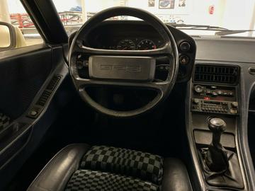1981 Porsche 928 照片 9