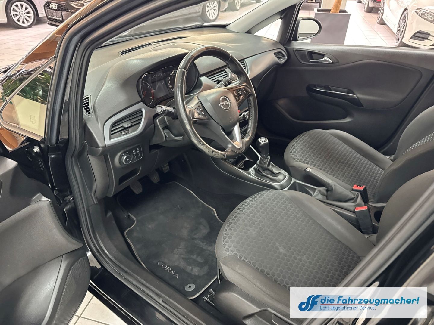 Fahrzeugabbildung Opel Corsa E Edition Navi Apple CarPlay Android Auto