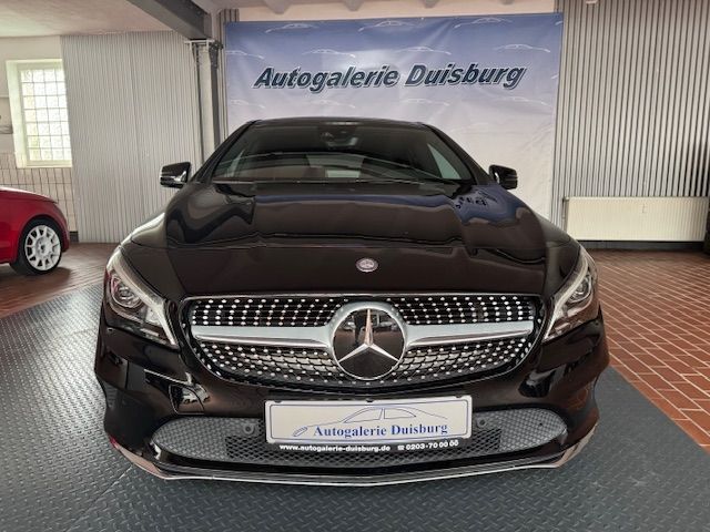 Mercedes-Benz CLA 200 Shooting Brake El. Panodach Navi LED ACC