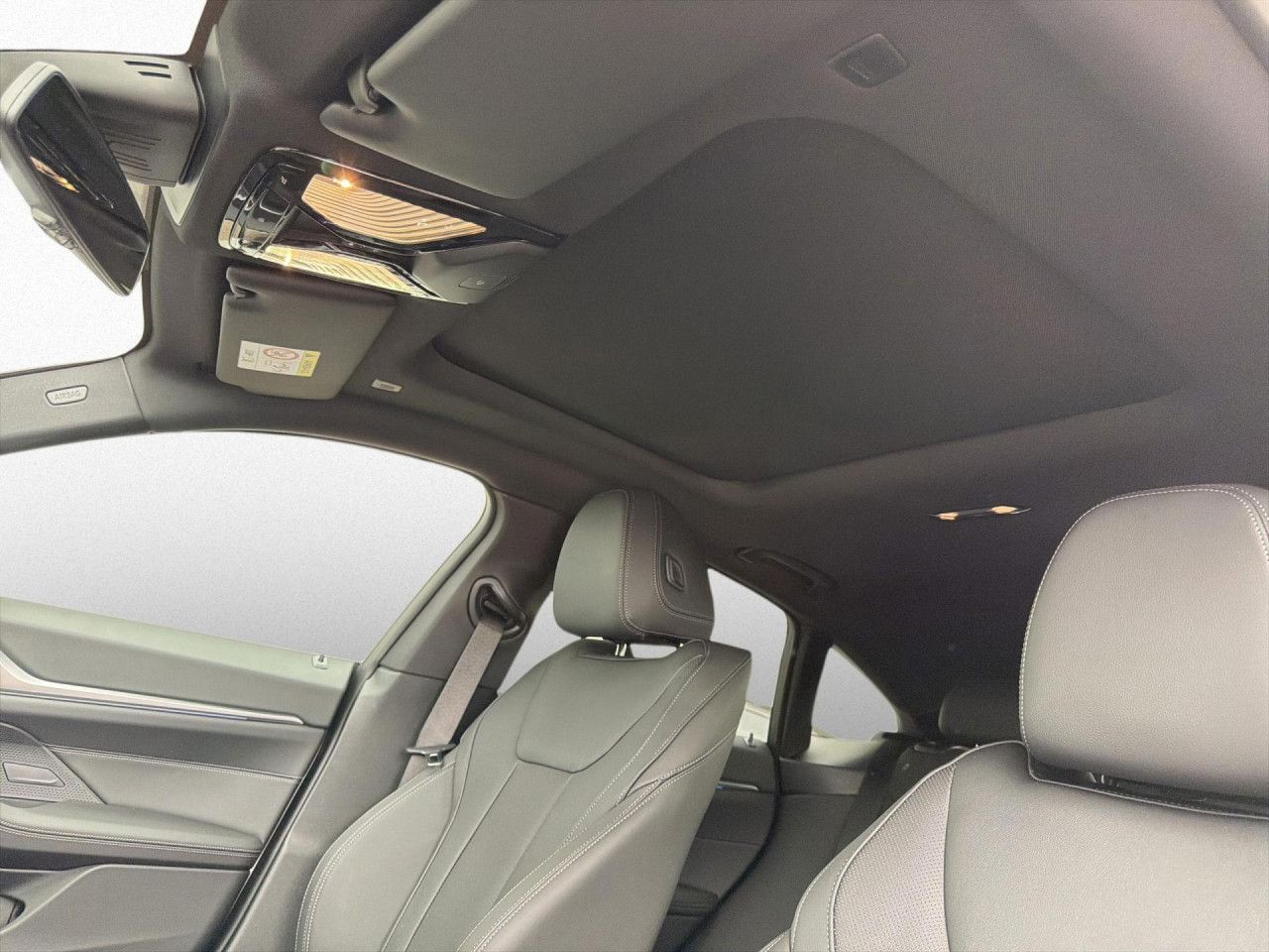 BMW i4 - Bild 22