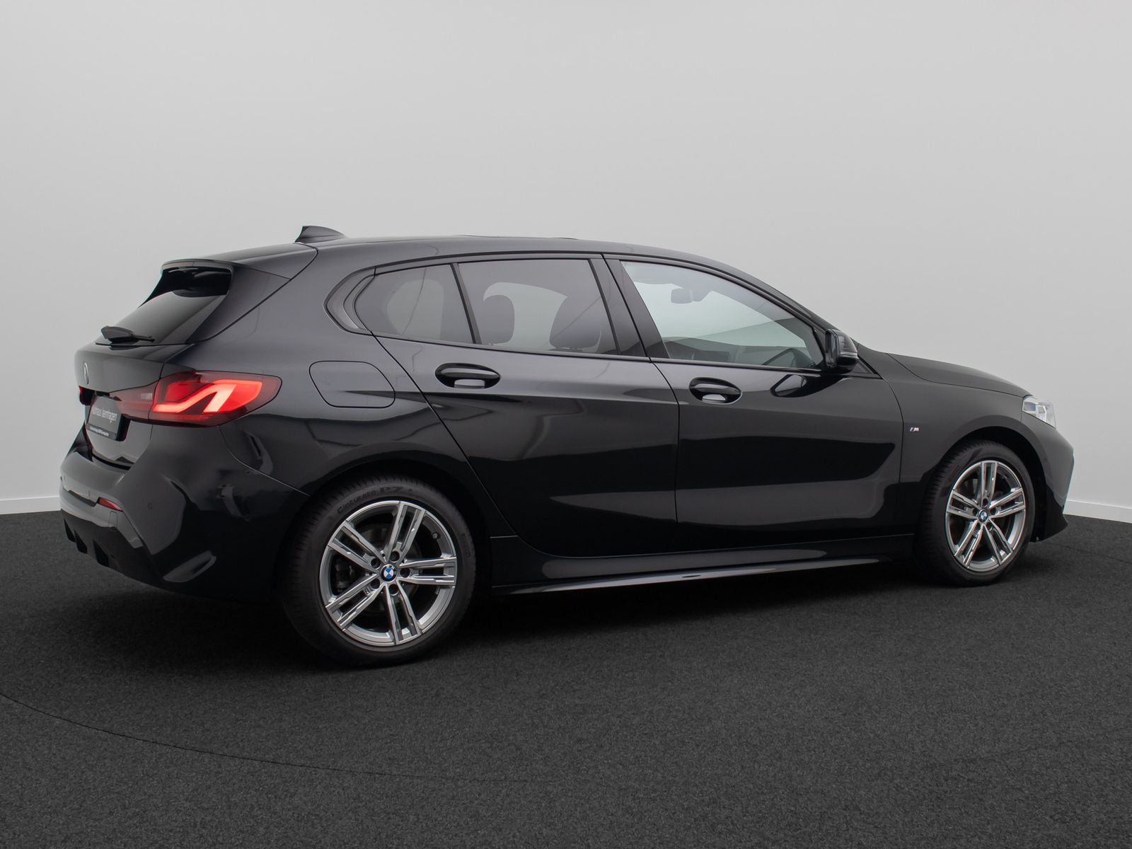 Fahrzeugabbildung BMW 118i M Sport HiFi Kamera DAB Panorama Komfort