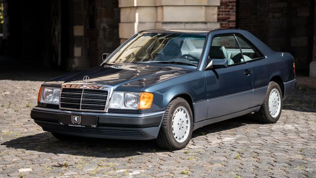 Fahrzeugabbildung Mercedes-Benz 300 CE/Leder grau/Klima/Traumzustand