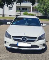 Mercedes-Benz CLA 180 Shooting Brake -