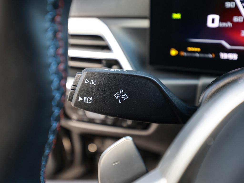 BMW M340i Touring xDrive M-Sport Pro PANO HUD 360°
