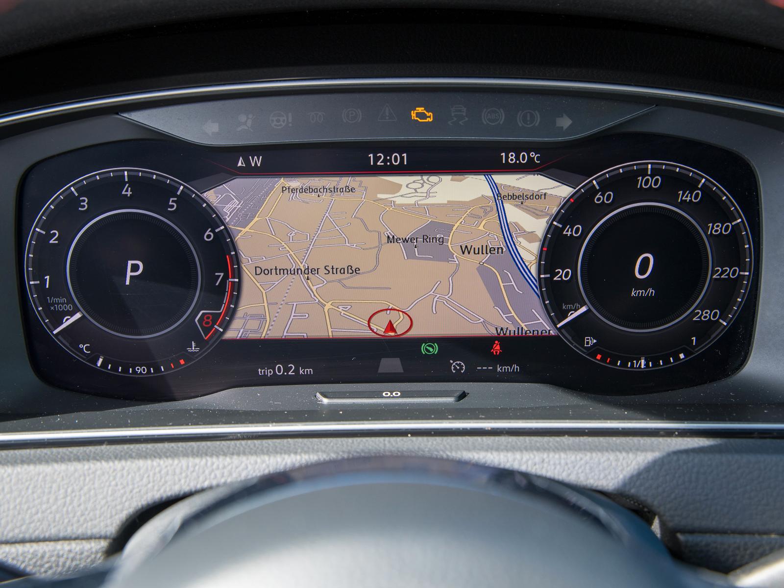 Volkswagen Golf GTI PERFORMANCE DSG PANO NAVI AHK LED ACC