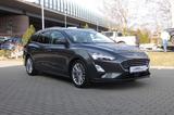 Ford Focus 1.0 'Titanium' #LED #NAVI #KAM #TEMP #SHZ  - Ford Focus Gebrauchtwagen in Dresden