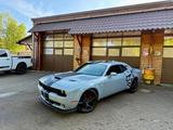 Dodge 5,7 V8*SRT WIDEBODY*LED*LEDER*NAVI*PDC* GARANTIE - Dodge Challenger mit Benzin-Antrieb: Leder, Schiebedach