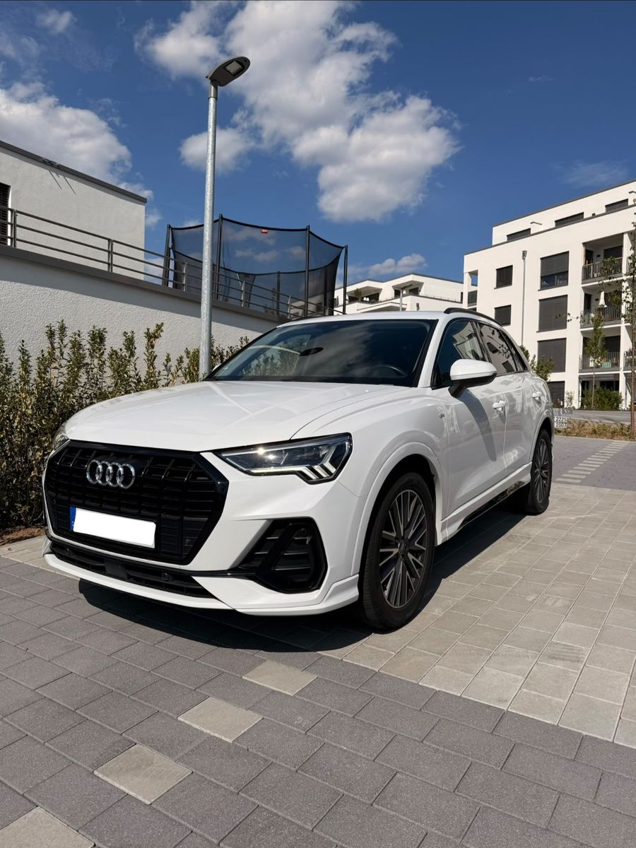 AUDI Q3 35 2.0 TDI Auto. S line Keyless LED Navi MMI